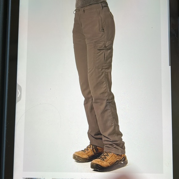 Adventure Pants, size 6 new with tags - Picture 3 of 10